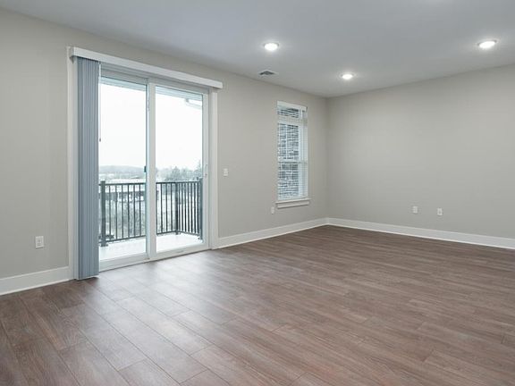 4th image of 2265 Lafayette Park Dr #C1