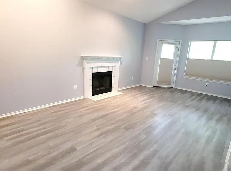 4417 Fair Stone Dr #303 — Photo 3