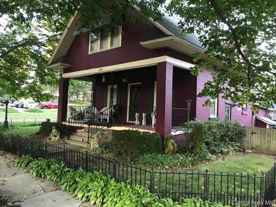 1st image of 209 N 9th St