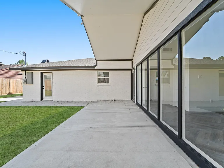 10722 Lynbrook Dr — Photo 28