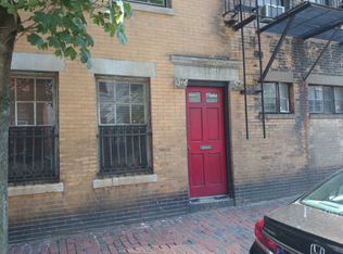 30 Phillips St, Boston, MA 02114