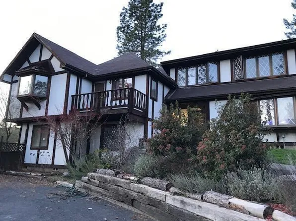 4196 E Evans Creek Rd, Rogue River, OR 97537