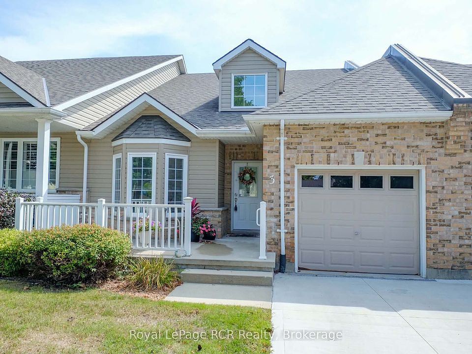 1st image of 855 Princes St N #3