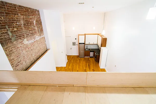 Rented by TheRealEstateCompany.com LLC | media 50