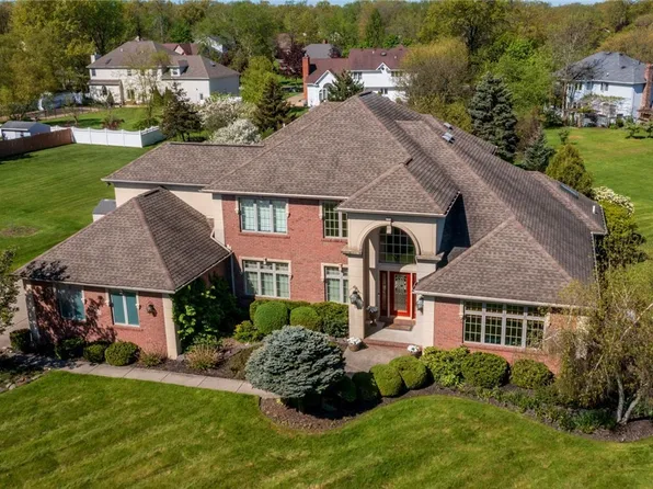 255 Timberlink Dr, Grand Island, NY 14072