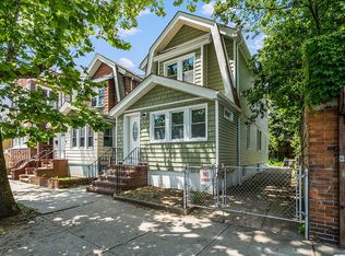 7831 87th Rd, Woodhaven, NY 11421