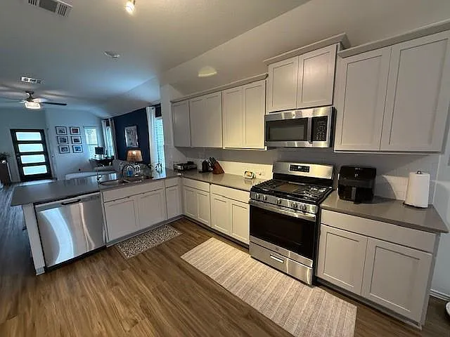 204 Longbridge Dr — Photo 9
