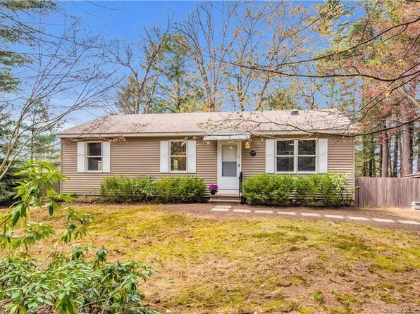 7 Centerwood Drive, Granby, CT 06035