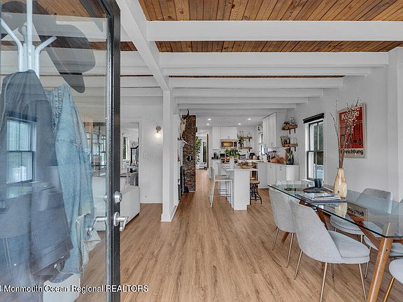 5th image of 37 Hubbard Avenue
