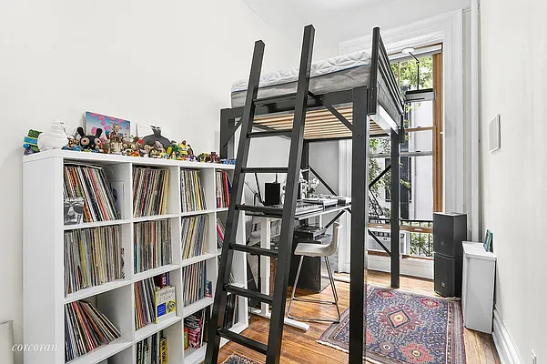 Rented by Corcoran | media 23