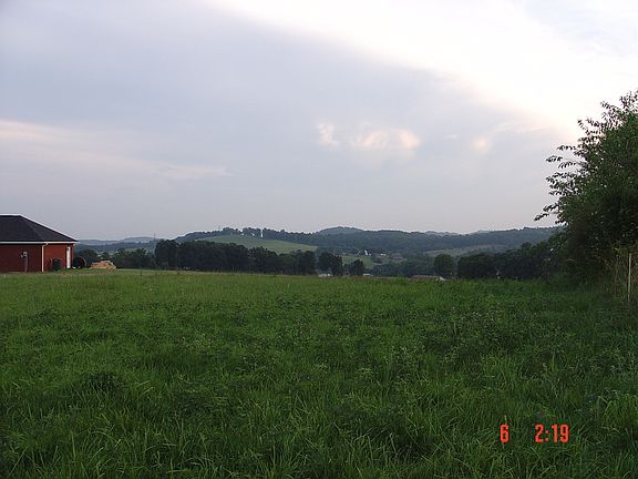 2nd image of 4255 Oak Trace Dr