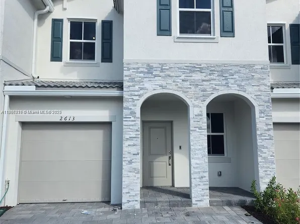 2613 SE 10th St, Homestead, FL 33035