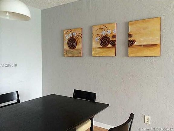 3rd image of 19390 Collins Ave Fl 16th