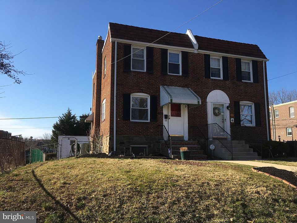 1st image of 403 S Scott St