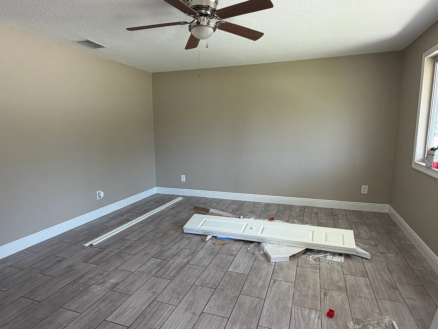 4 bed, 1623 sqft, $1,995 — Photo 3