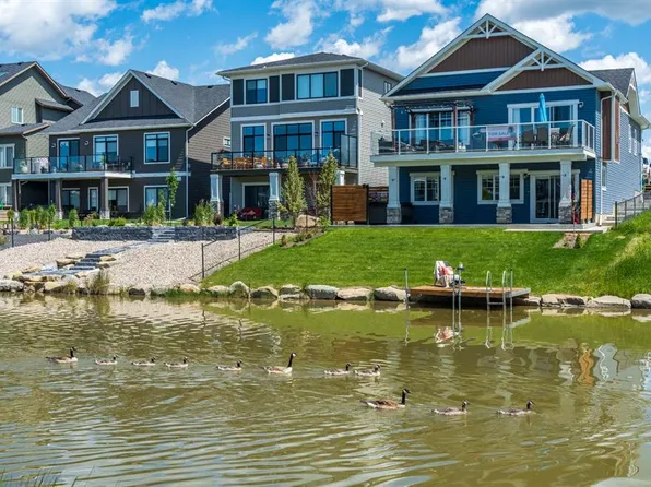 1147 E Bayside Dr SW, Airdrie, AB T4B 5E7