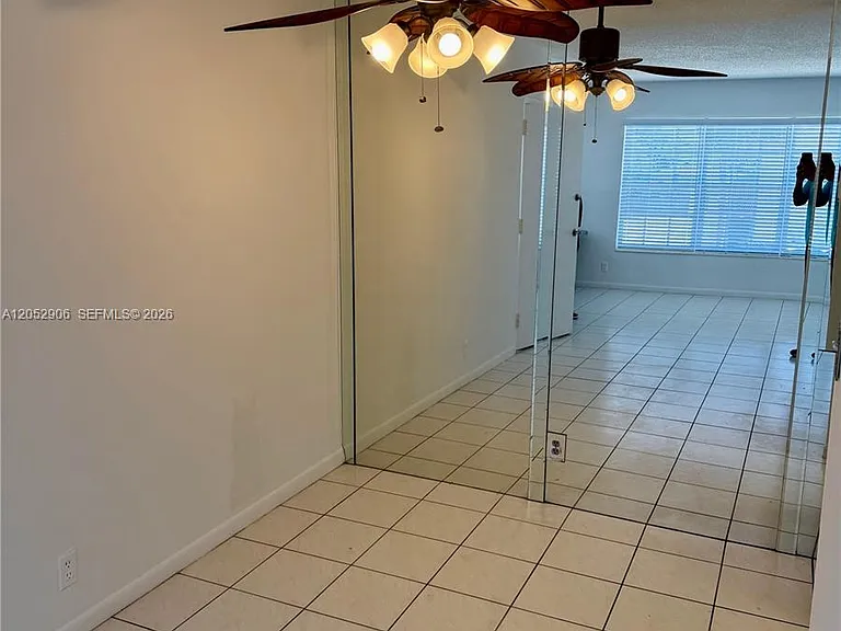3220 NE 10th St #17 — Photo 5