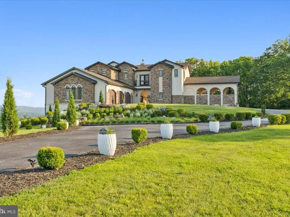 10110 Easterday Ct, Hagerstown, MD 21742