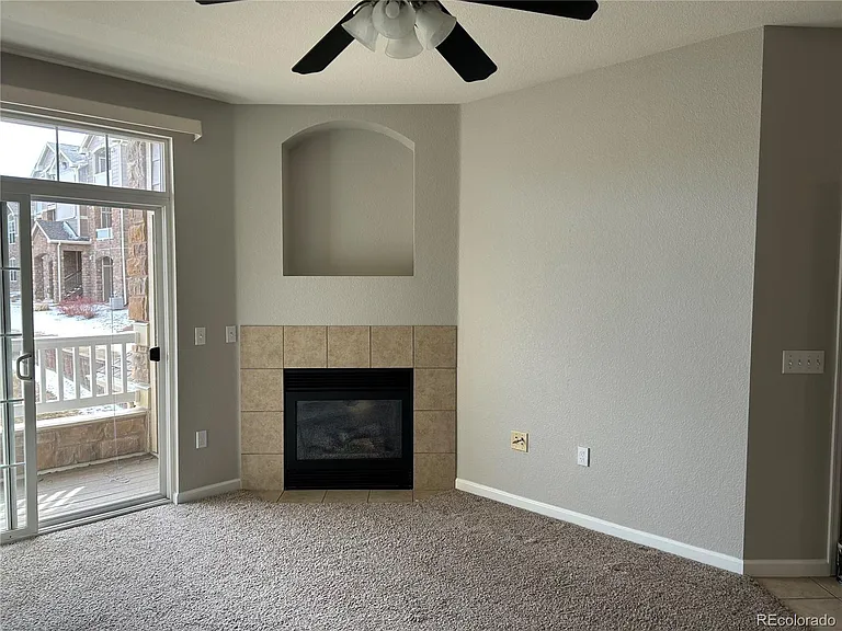 7440 S Blackhawk St #203 — Photo 2