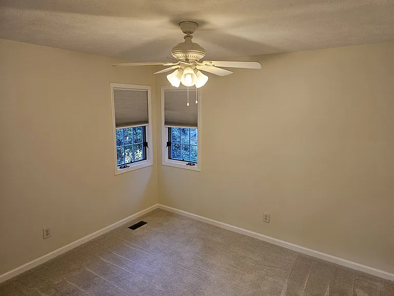 120 Saint Andrews Pl — Photo 10