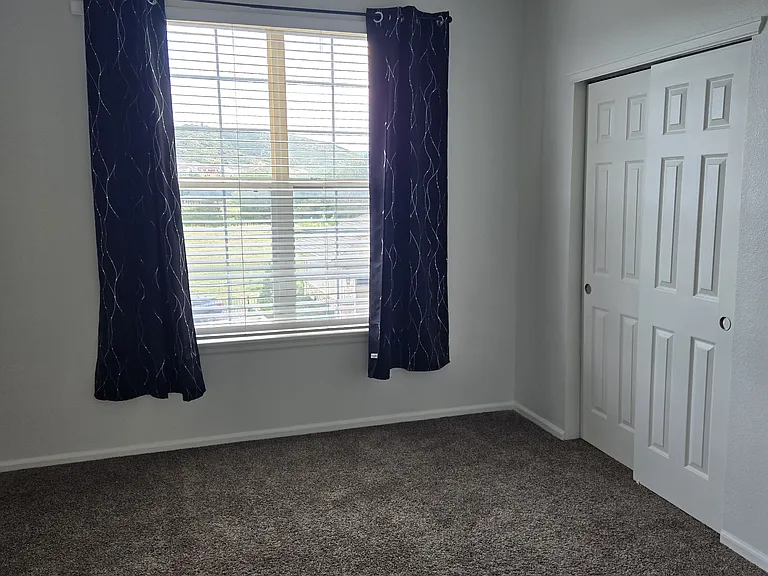 1575 Olympia Cir #205 — Photo 6