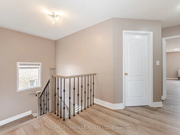 41 Beachpoint Blvd #UPPER — Photo 26