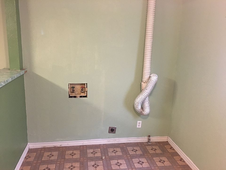 1st image of 2616 Mojave Dr