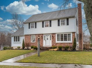 4 Calumet Rd, Danvers, MA 01923