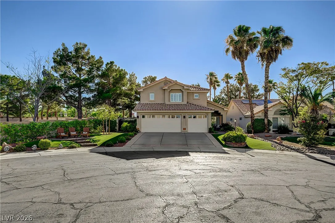 4 bed, 3.0 bath, 2896 sqft, $3,895 — Photo 1