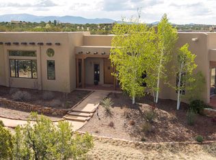 8 Clematis Cir, Santa Fe, NM 87506