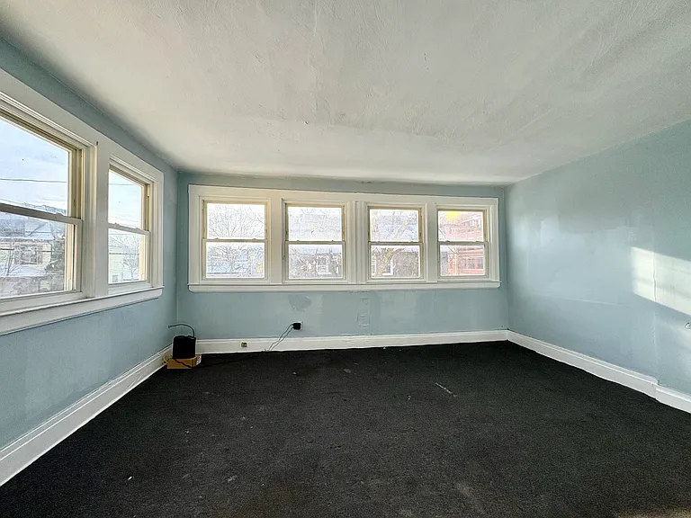 255 Ontario St #2 — Photo 13