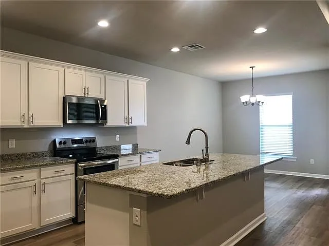 212 Covington Cottage Ln — Photo 13