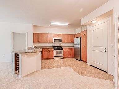 4055 Lankershim Blvd APT 420, Studio City, CA 91604 | Zillow