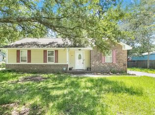 54 Oak Grove Rd, Goose Creek, SC 29445