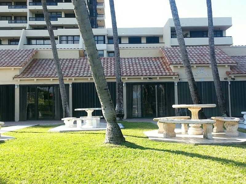1st image of 2555 Collins Ave #Caba15