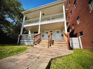 609 SW Topeka Blvd, Topeka, KS 66603