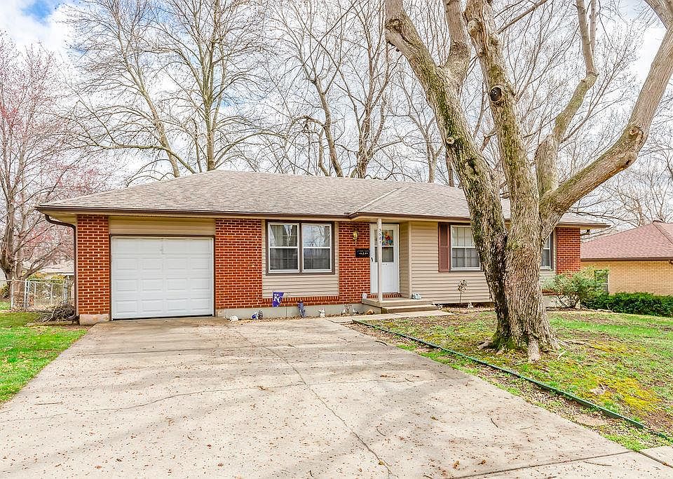1st image of 3621 Randall Dr