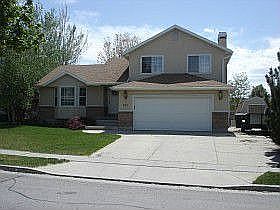 1st image of 941 W Greenoaks Dr