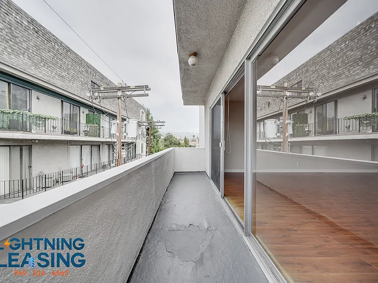 815 S Shenandoah St #302 — Photo 29