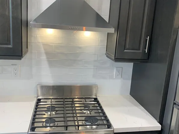 Fully Updated Spacious Studio Above Garages in Pasadena!, 1622 Brigden Rd, Pasadena, CA 91104