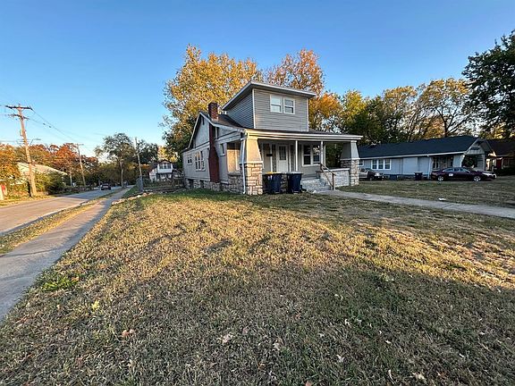3rd image of 5701 Woodland Ave