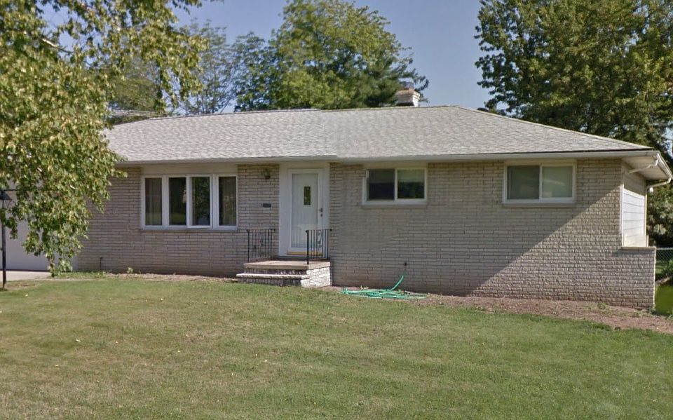 1st image of 1800 Green Acres Dr