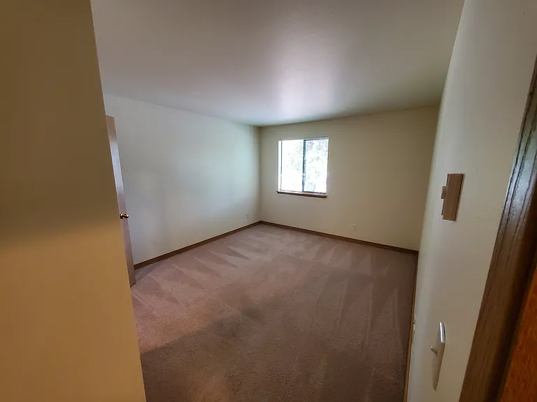 Meridian Place — Photo 15