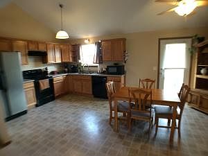3rd image of 5014 University Ave