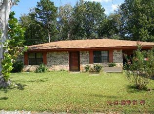 1909 Starlite Dr, Pine Bluff, AR 71603