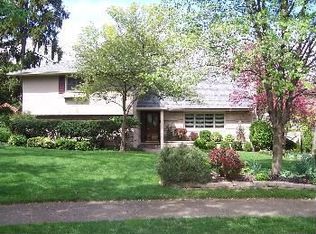 1640 Ridgway Pl, Columbus, OH 43212