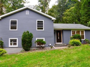 963 Beekman Rd, Hopewell Junction, NY 12533