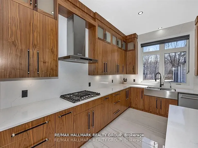 595 Shoreway Dr — Photo 19