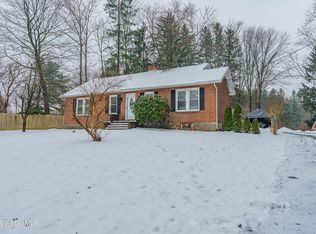 2734 Troy Schenectady Rd, Niskayuna, NY 12309