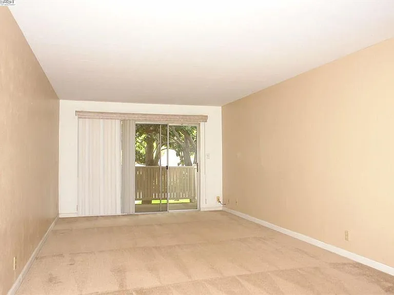 38500 Paseo Padre Pkwy #209 — Photo 9